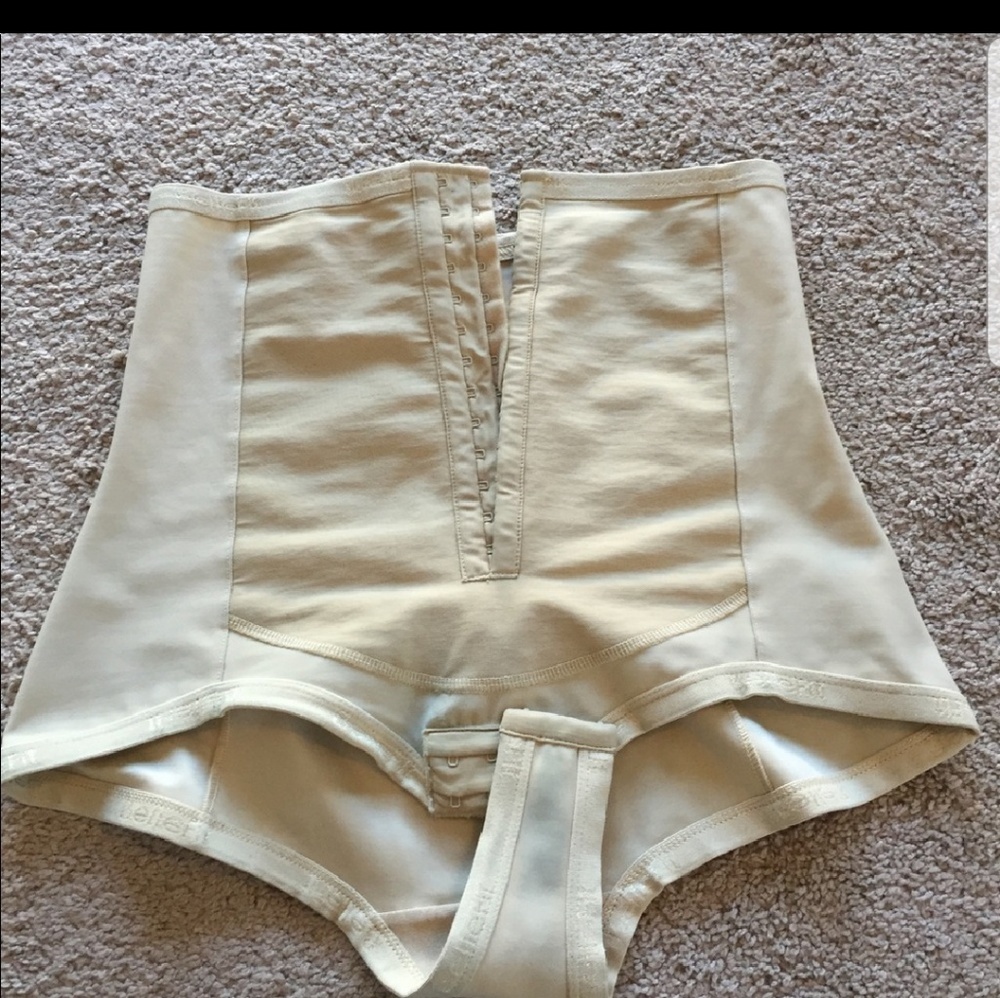 Bellefit xl corset